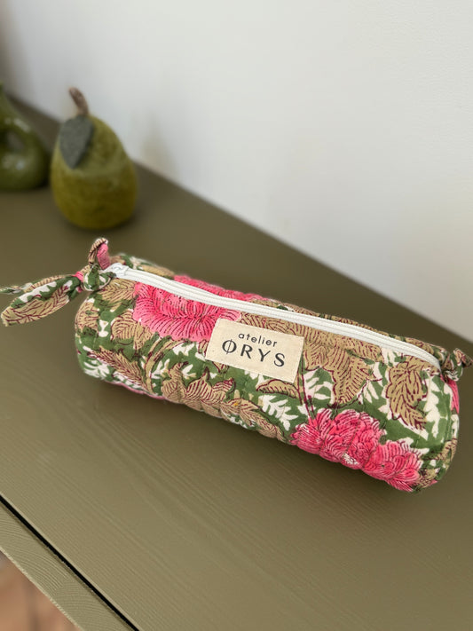 Trousse scolaire matelassée pour crayons en tissu Indien blockprint, motif floral fuchsia et vert
