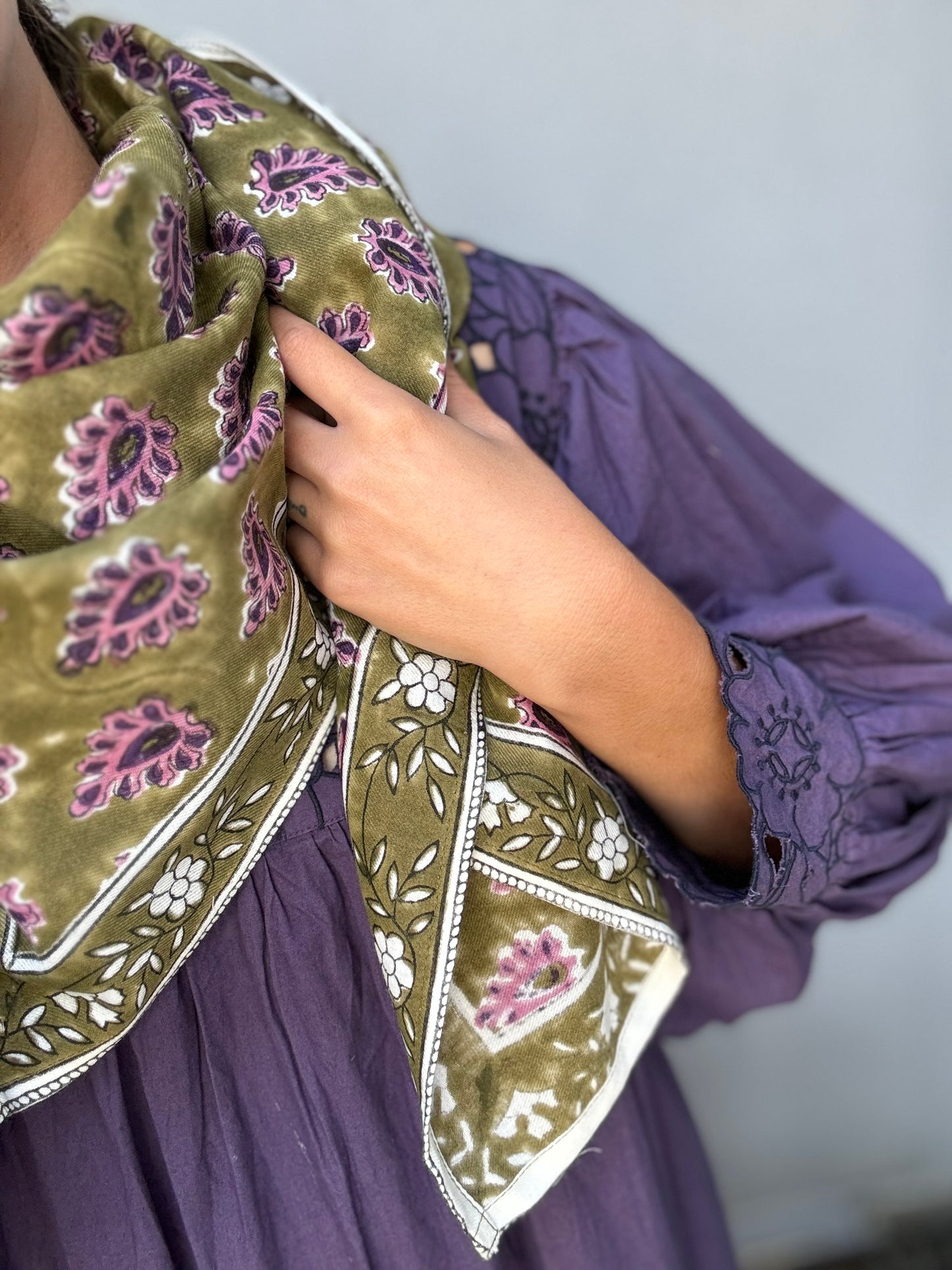 Grand foulard indien kaki pourpre - Carmen