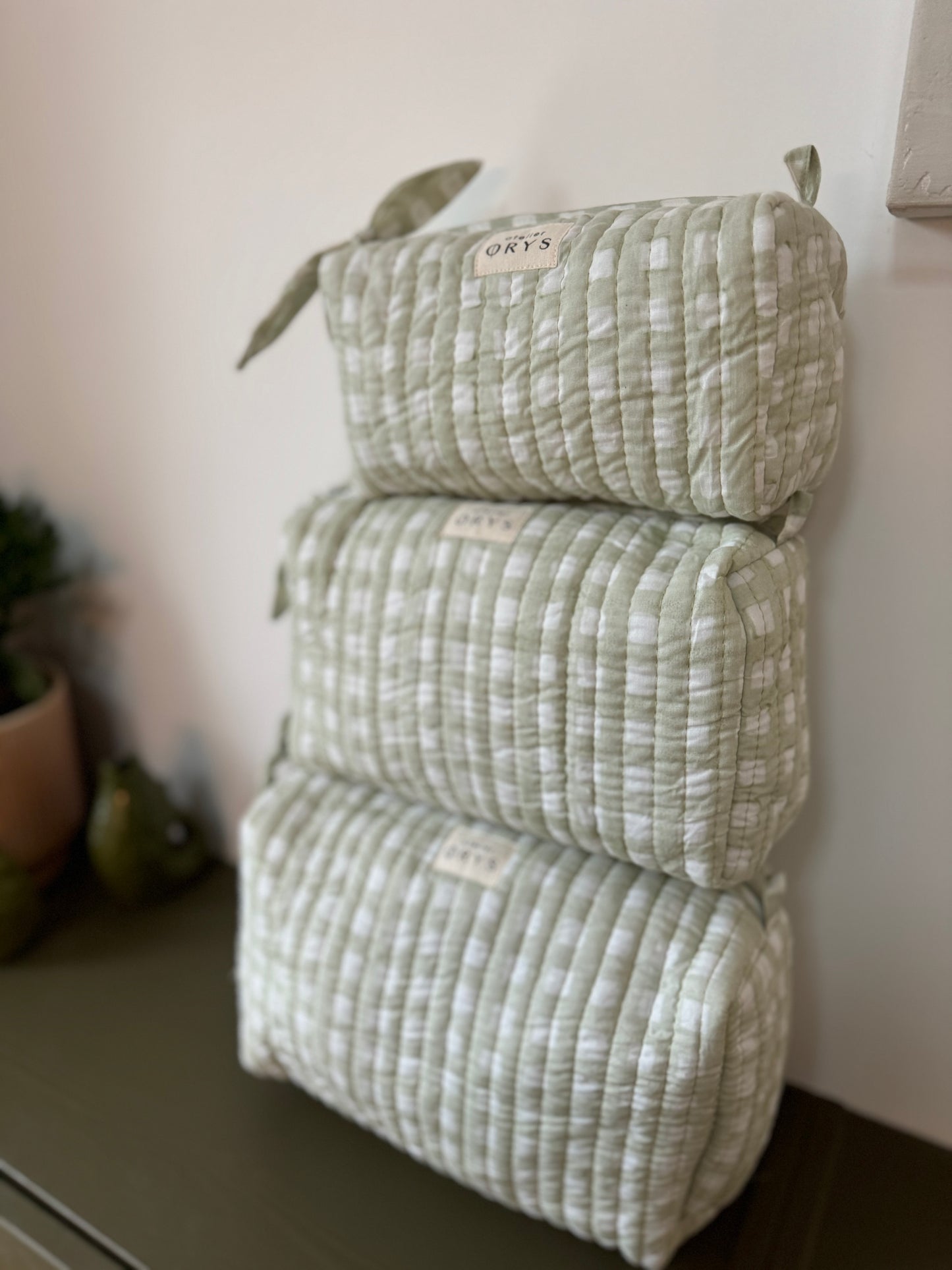 Trousse de beauté ou de toilette en tissu matelassé vichy, taille au choix - Ysé menthe