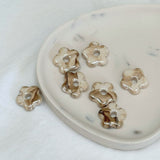Boucles d'oreilles pampilles fleurs beige, perles interchangeables