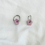 Boucles d'oreilles créoles fleurs lila, perles interchangeables