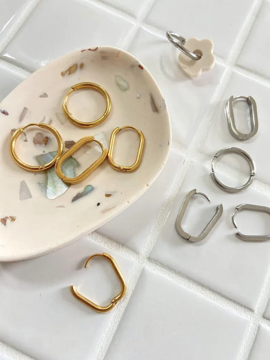 Créoles ovales ou rondes au choix en acier inoxydable, doré ou argenté