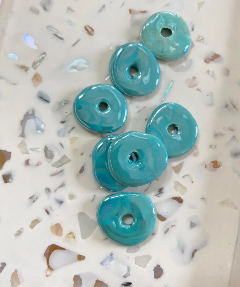 Perles en céramique pour créoles interchangeables, coloris bleu vert