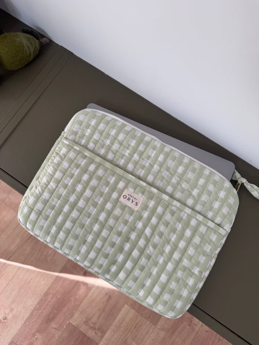 Nouveau modèle - Pochette matelassée pour ordinateur en tissu blockprint, vichy vert clair - Ysé menthe