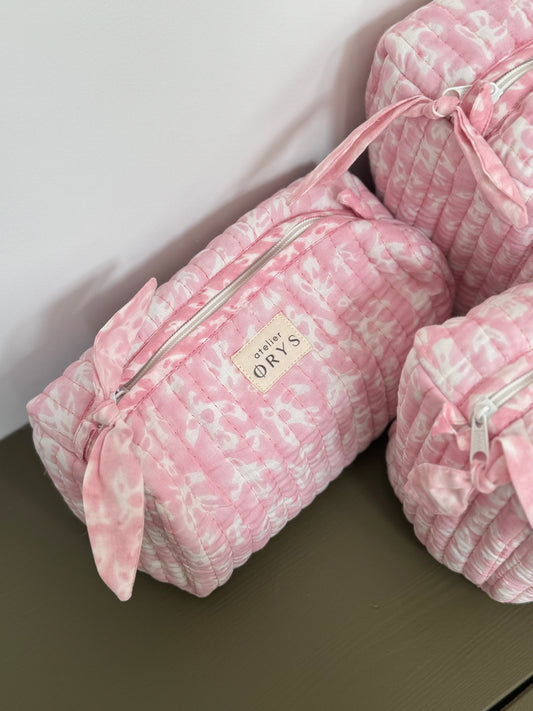 Jolie trousse de beauté ou de toilette, en coton matelassé motifs oiseaux rose - Calliste pinky bird