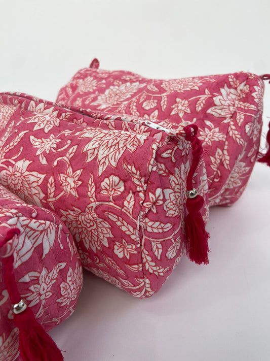 Block print toiletry bag with floral patterns Fuchsia