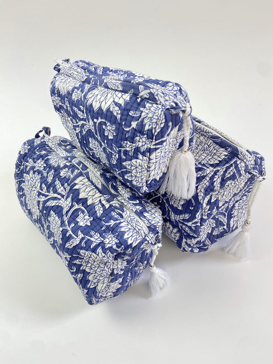 Block print toiletry bag with floral patterns Blue