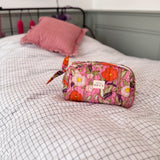 Trousse de beauté ou de toilette matelassée fleuri- Olympe Rosa