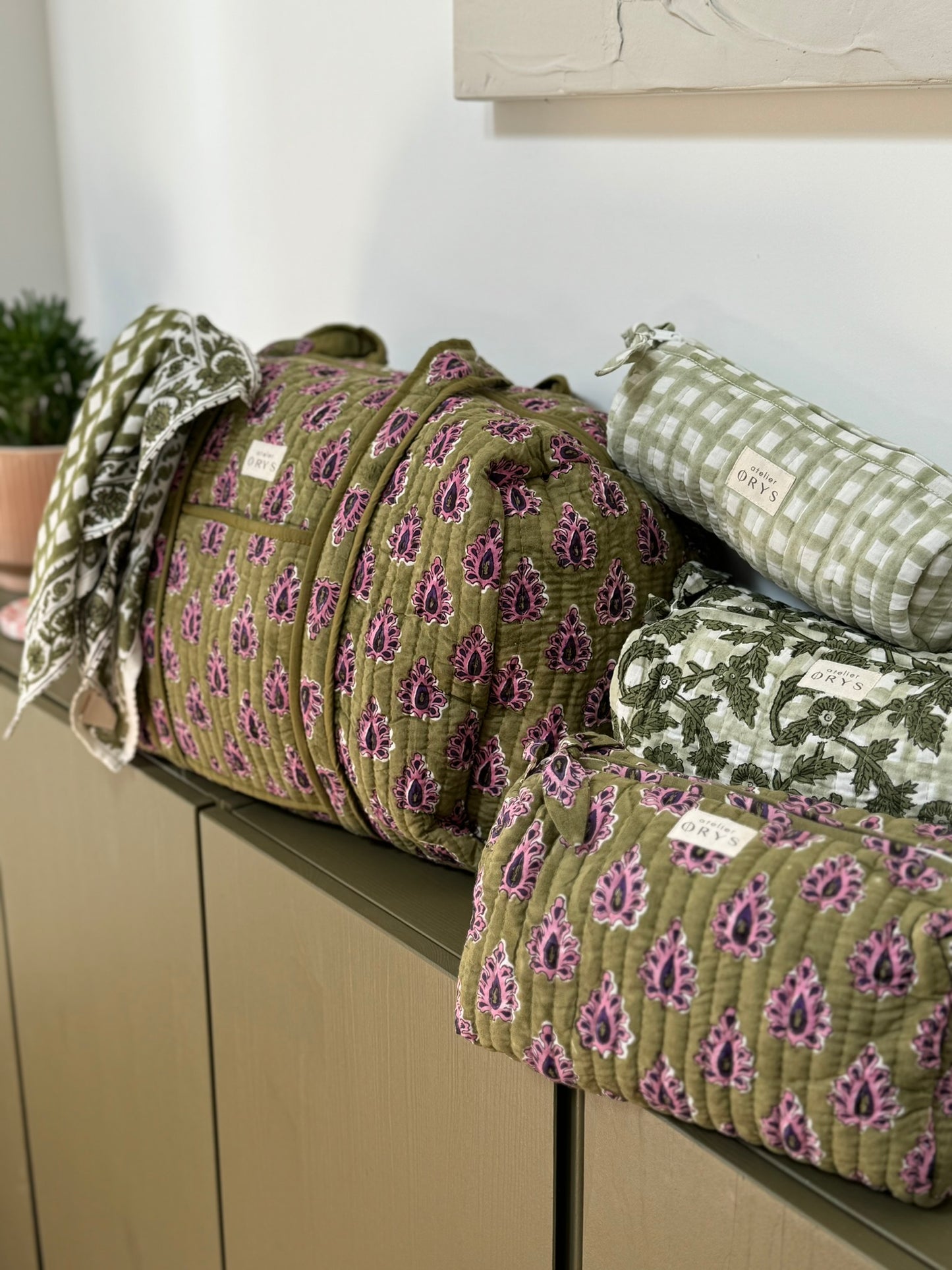 Grand sac week-end en blockprint indien 100% coton kaki et pourpre - Carmen