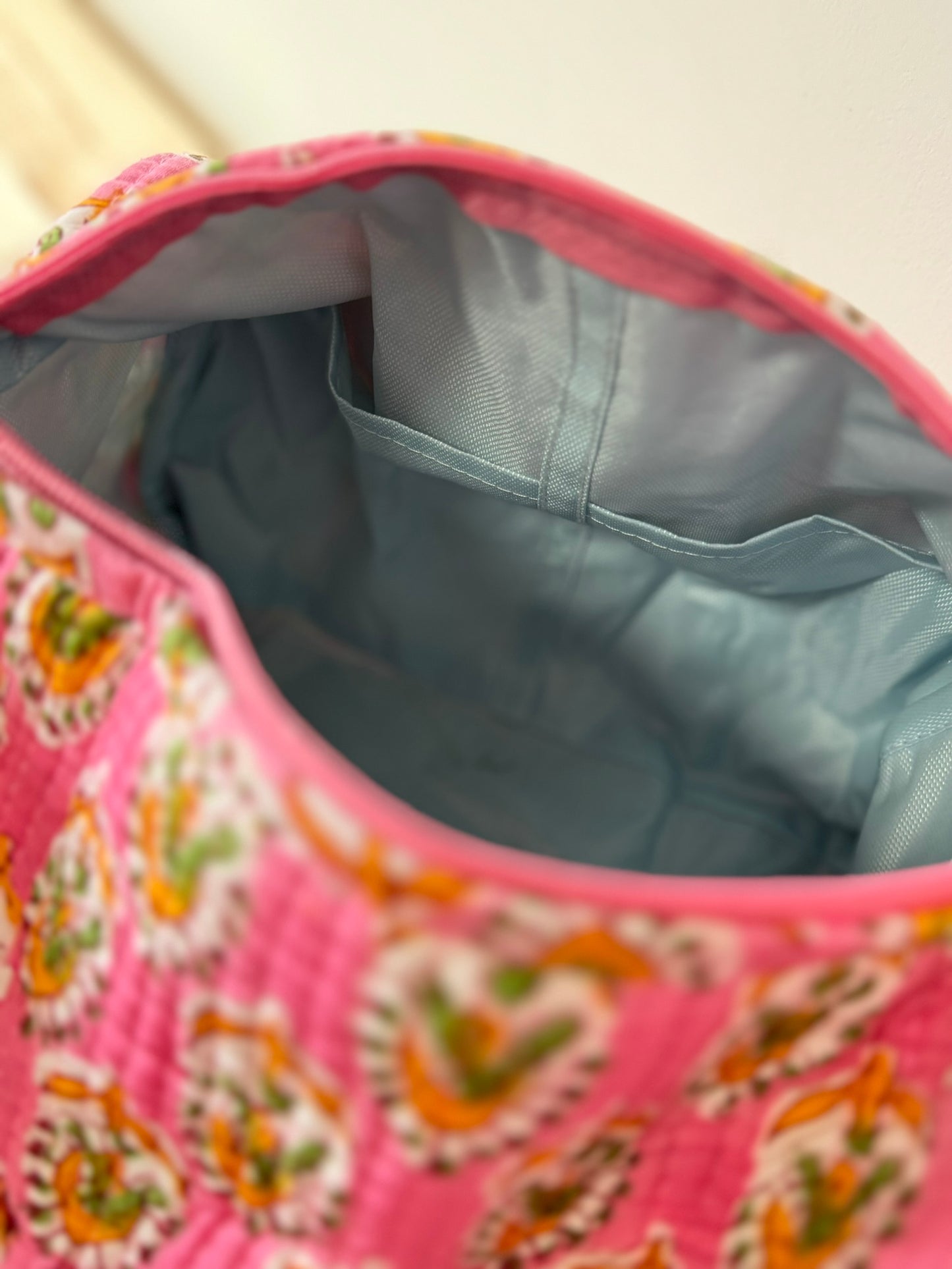 Toiletry bag with Indian flower patterns