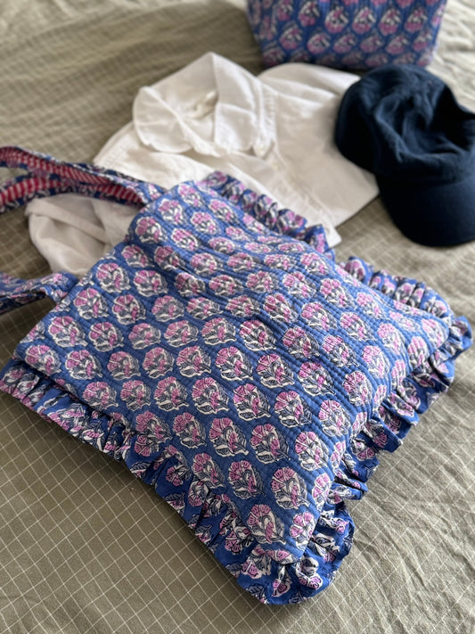 Tote bag matelassé Bleu et rose à volants motifs floral en tissus indien block print, 100% coton