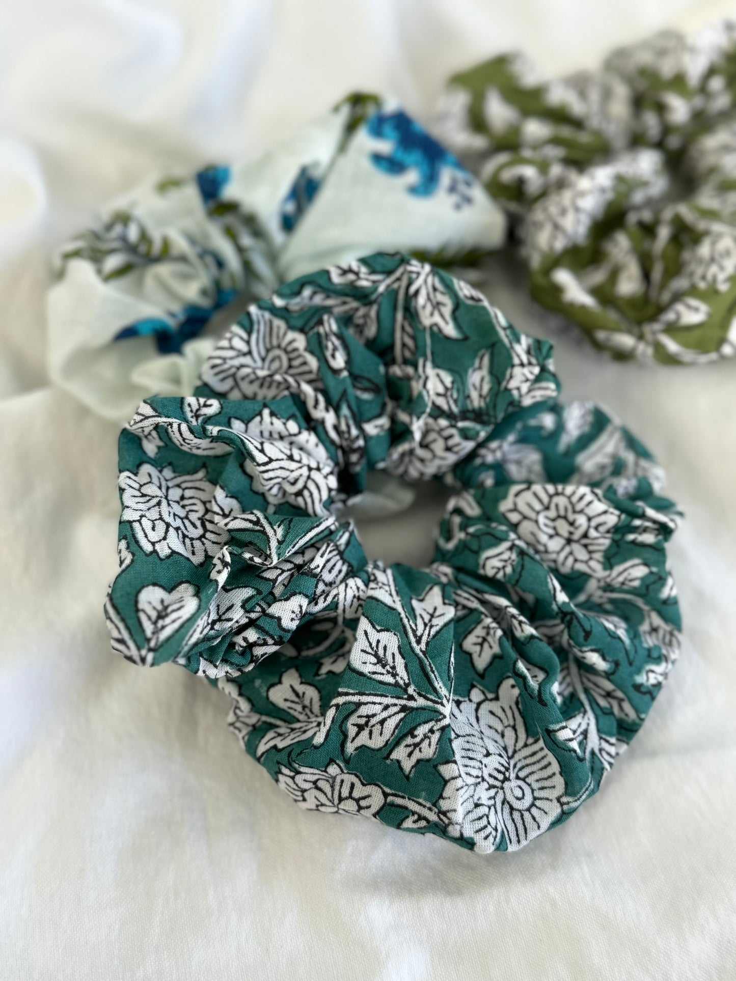 Chouchou Scrunchie en coton couleur bleu pétrole