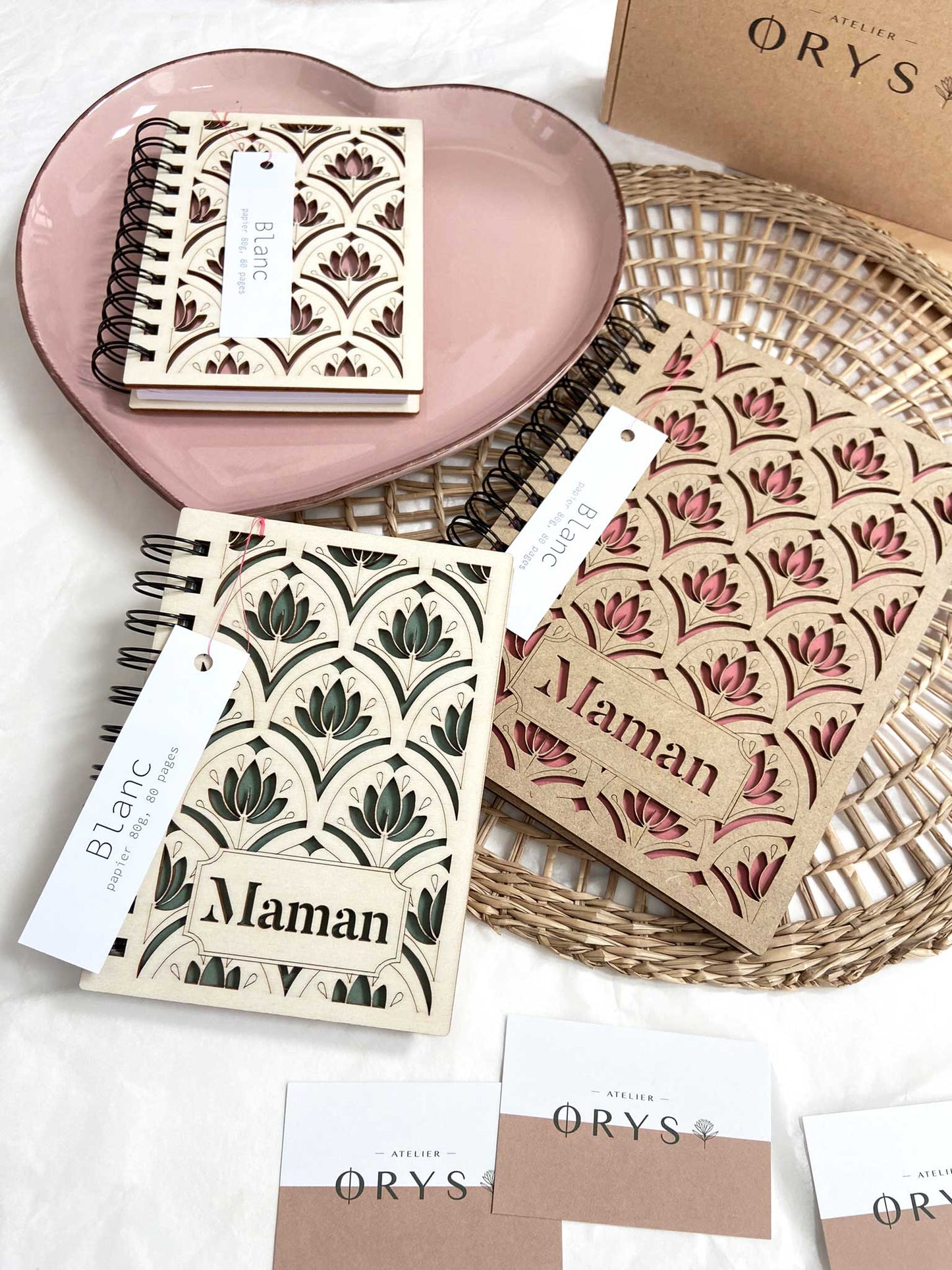 Petit carnet en bois "Maman" - Atelier ORYS