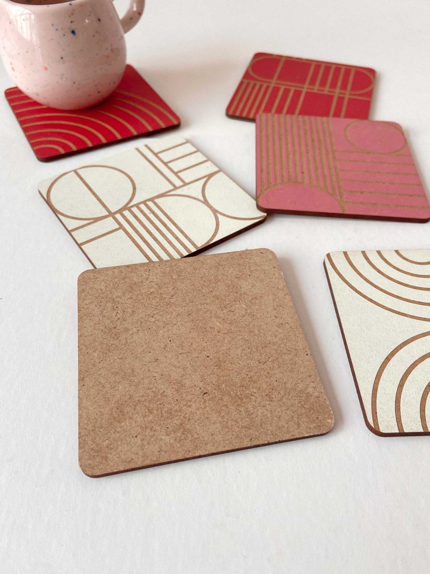 Sous-verres design motif géométrique rouge - Atelier ORYS